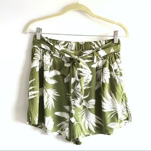Old Navy Flowy High Waisted Shorts S